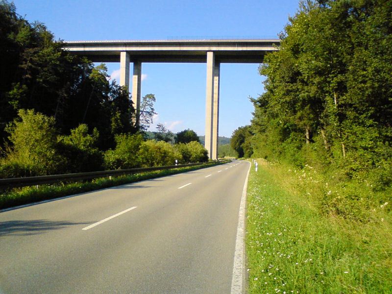 Engen - Autobahnbrücke